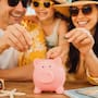 Aprende a hacer un presupuesto inteligente para tus vacaciones de verano y evita gastar de más con estas recomendaciones oficiales que protegen el dinero de tu hogar