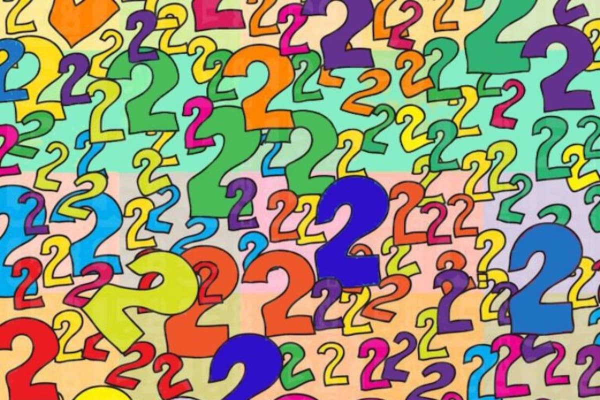Reto Visual: Encuentra el signo de interrogación entre los números 2