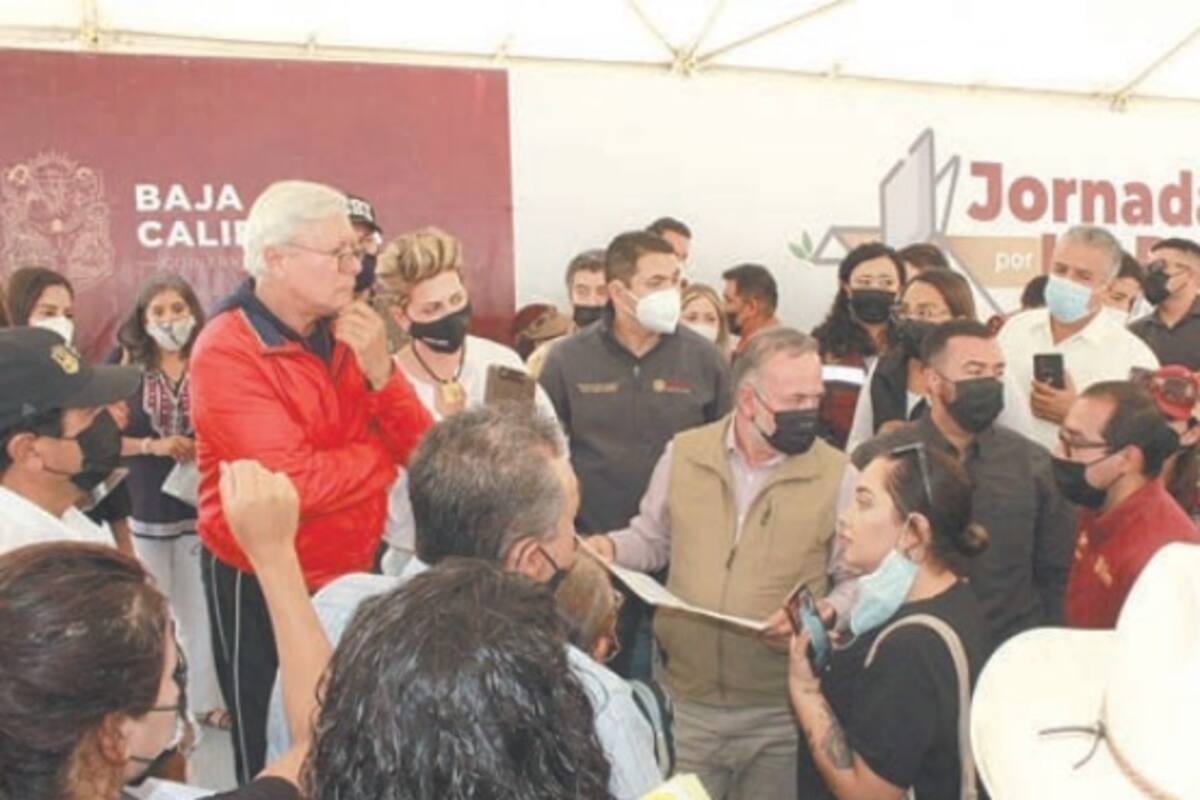 Llama Gobernador a los indecisos a vacunarse y evitar riesgos a la salud
