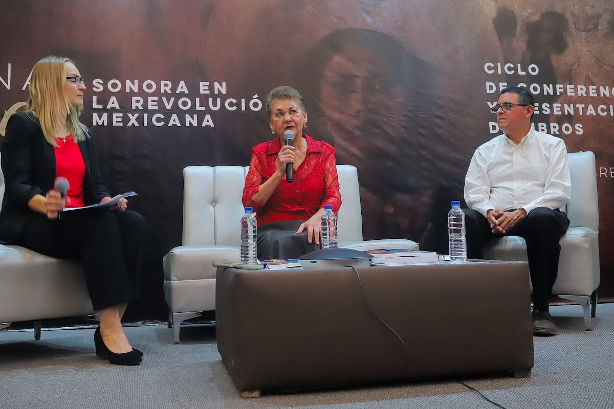 Leticia Teresita Varela presenta el libro “Voz Sonora en el Desierto”