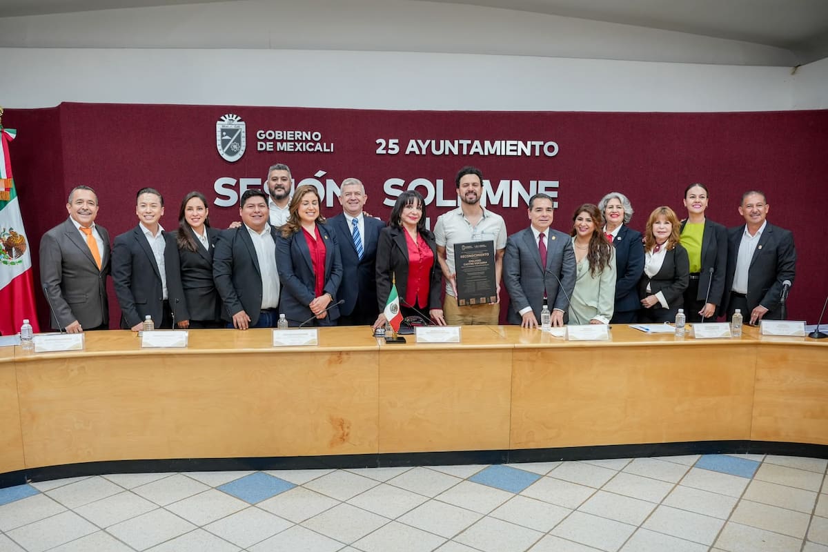 Cineasta cachanilla recibe reconocimiento por su trayectoria cinematográfica nacional e internacional