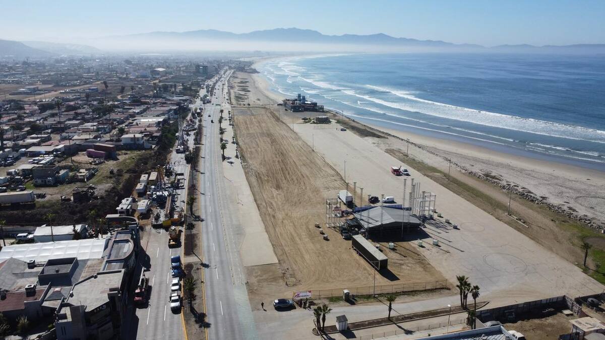 Las autoridades recomendaron a la ciudadanía tomar rutas alternas y evitar transitar por el bulevar Costero.