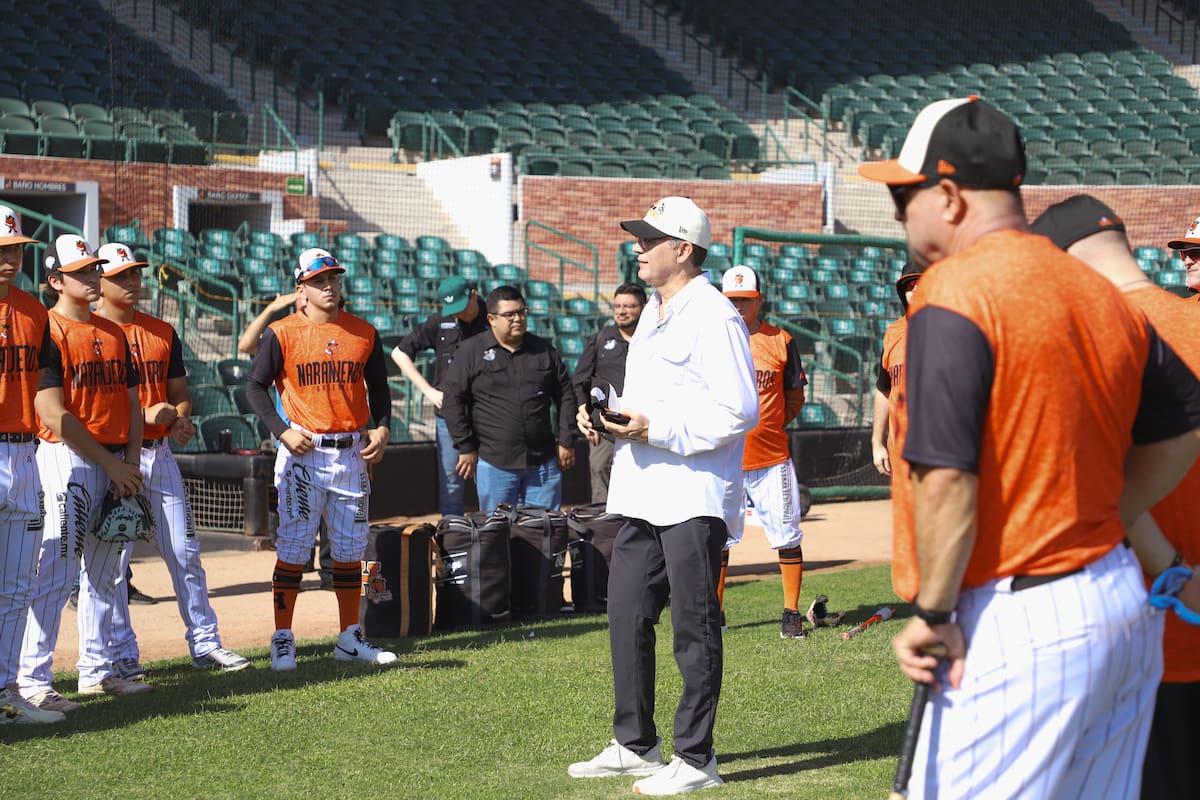 Celebran Naranjeros primer día de pretemporada en Estadio Fernando Valenzuela