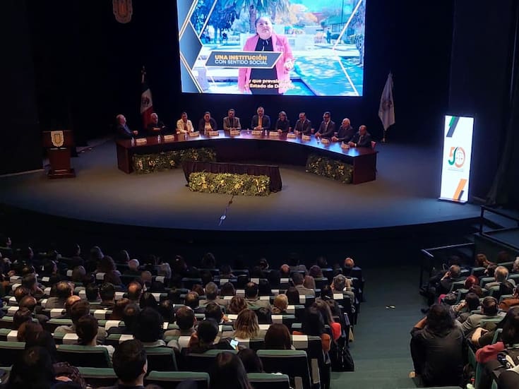 Celebra UABC 50 años de la Facultad de Derecho
