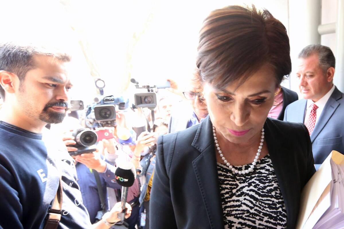 Rosario Robles da positivo a Covid; su hija denuncia falta de pruebas a reclusas