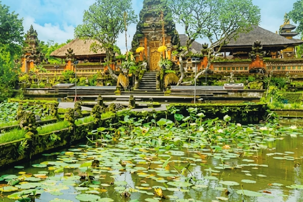 Mandapa, en Bali, redefine el lujo con experiencias de bienestar, cultura y naturaleza para disfrutar en familia