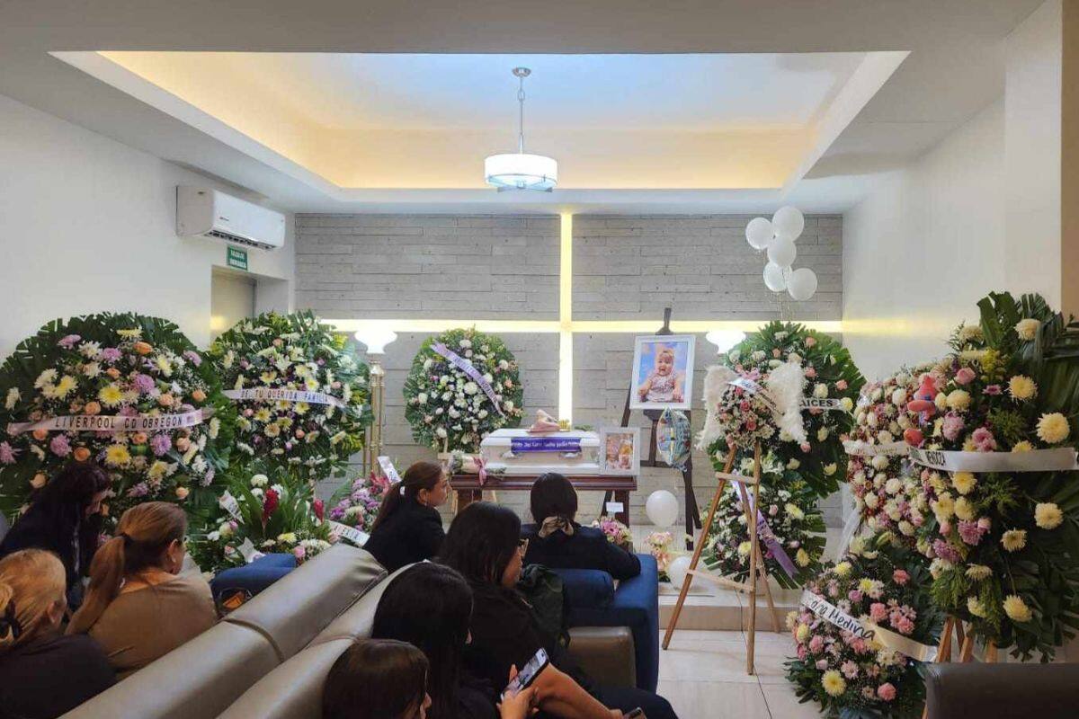 Despiden a la pequeña Ana Karen en Ciudad Obregón