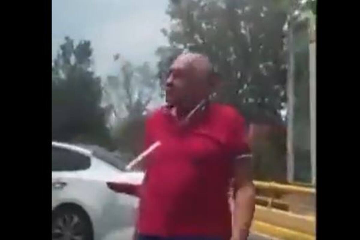 CDMX: Hombre agrede con tubo auto de familia y hace llorar a menor