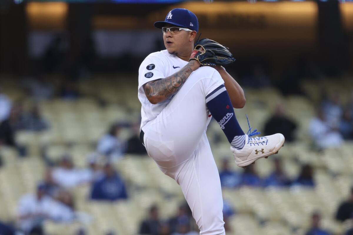 Julio Urías logra su quinto triunfo del año con los Dodgers