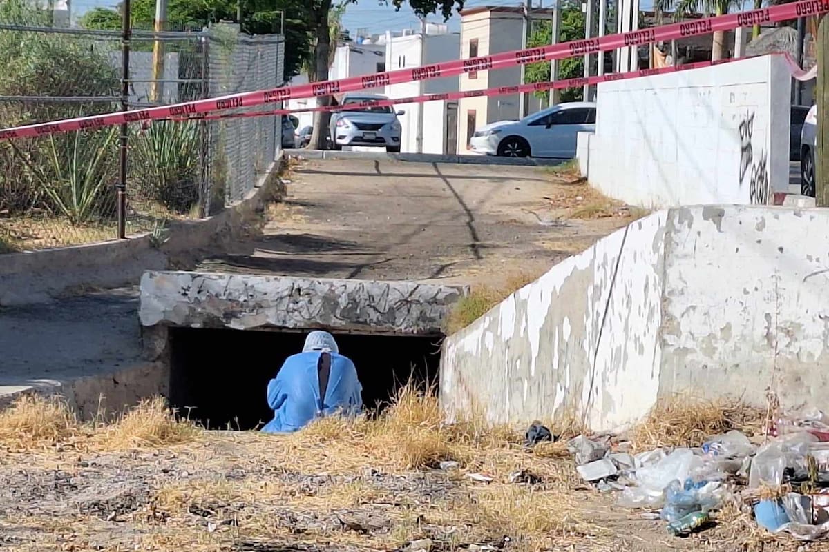 Hallan cuerpo sin vida bajo puente pluvial en Hermosillo