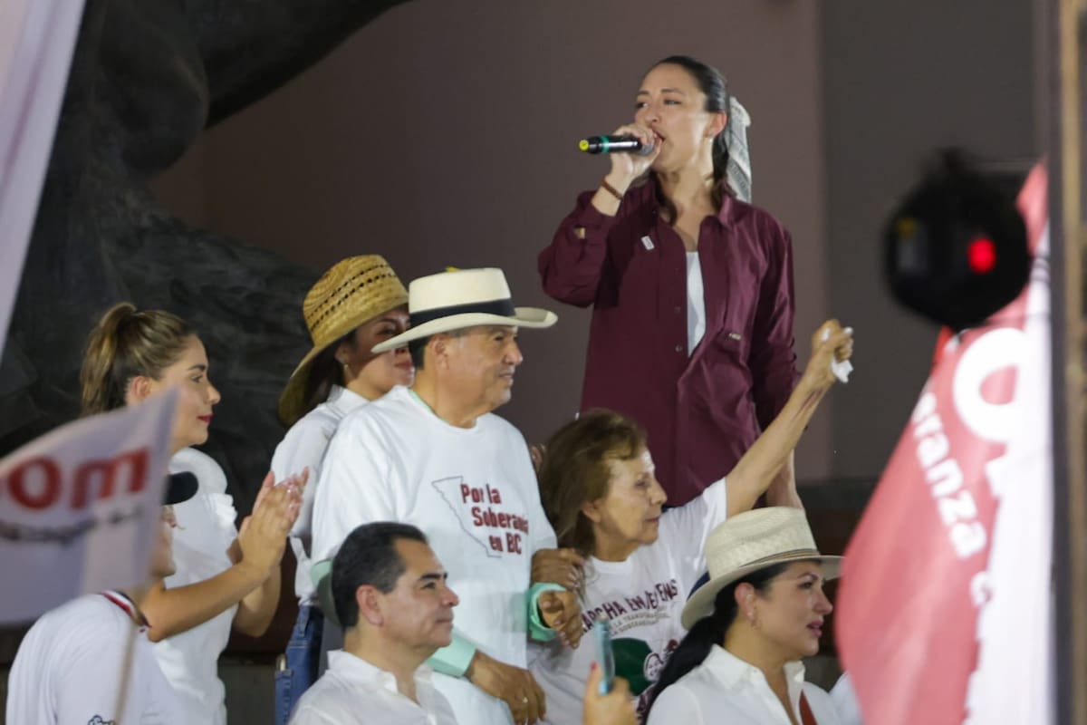 Acompañada de 11 mil personas, Julieta Ramírez encabeza marcha en defensa de la transformación en Mexicali