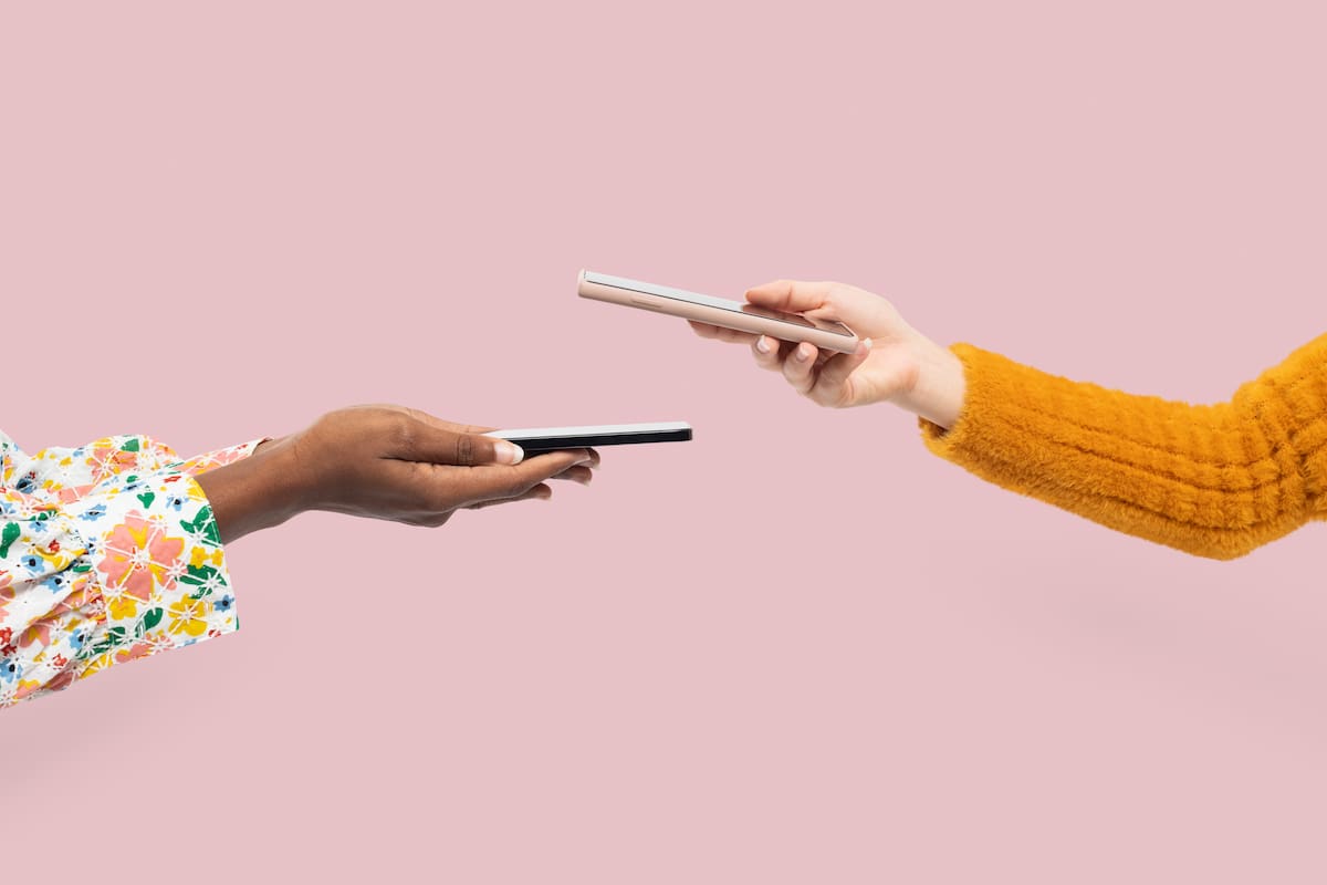 Tap to Phone: esta tecnología convierte cualquier teléfono móvil en una terminal de cobro | Freepik