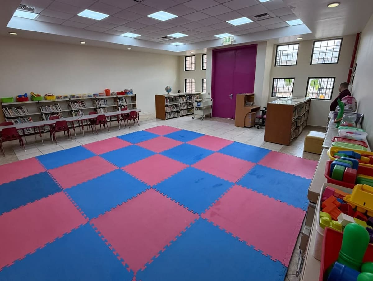 Para habilitar este nuevo espacio se trasladó parte del acervo que se encontraba en la Biblioteca Central y se reutilizaron áreas del CEART que anteriormente estaban destinadas a talleres. Foto: Cortesía de Cultura de Baja California