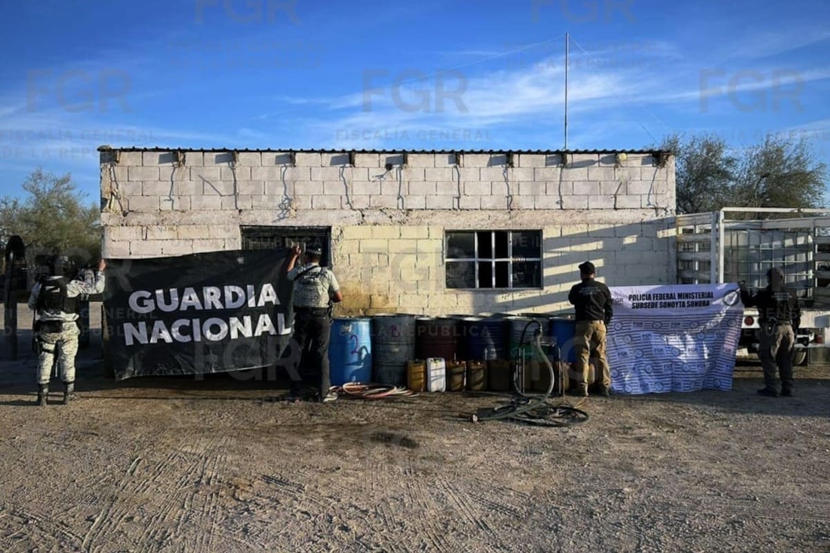 FGR aseguró más de 2 mil litros de diésel en cateo a inmueble usado para huachicol en carretera de Sonoyta