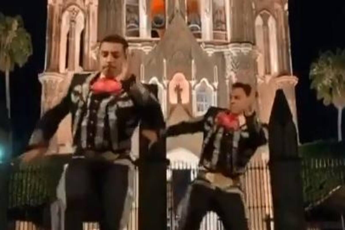 Mariachis bailan champeta e impresionan a Shakira