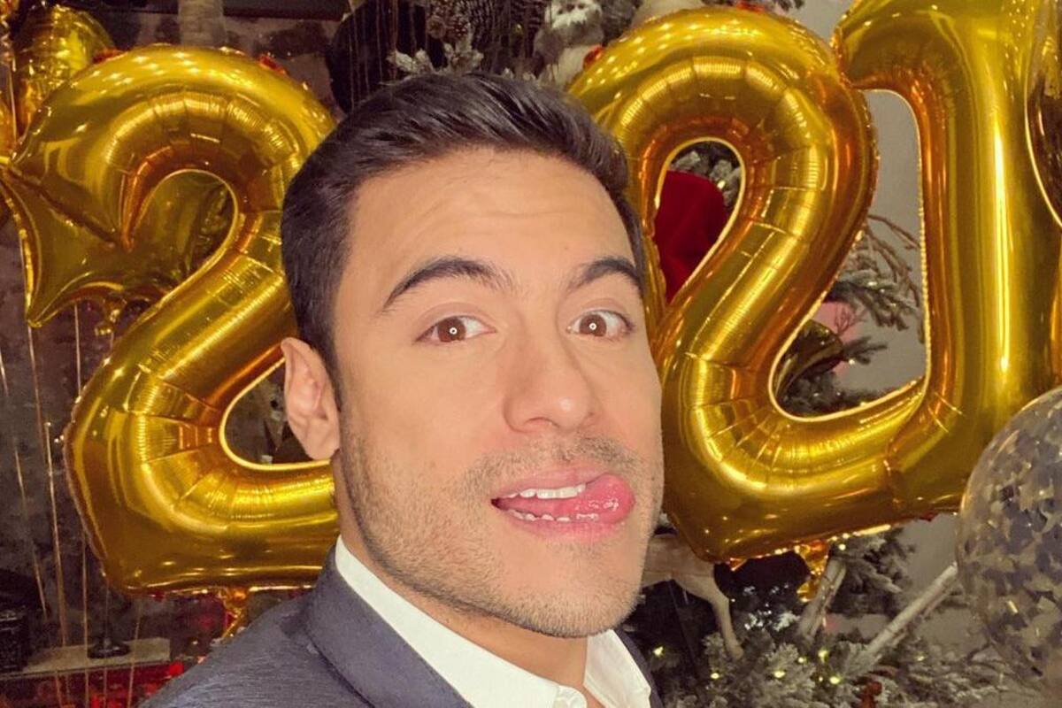 Carlos Rivera recuerda a su abuela en sus 10 años de fallecida
