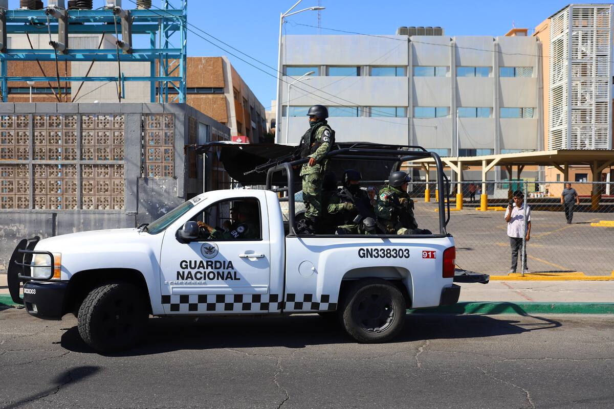 Rondan unidades de la Guardia Nacional Congreso de BC