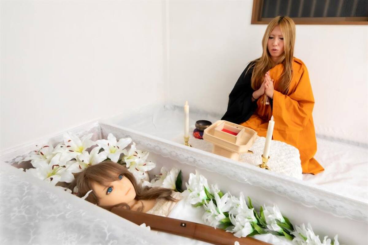 Las muñecas sexuales ahora tendrán su propio servicio funerario