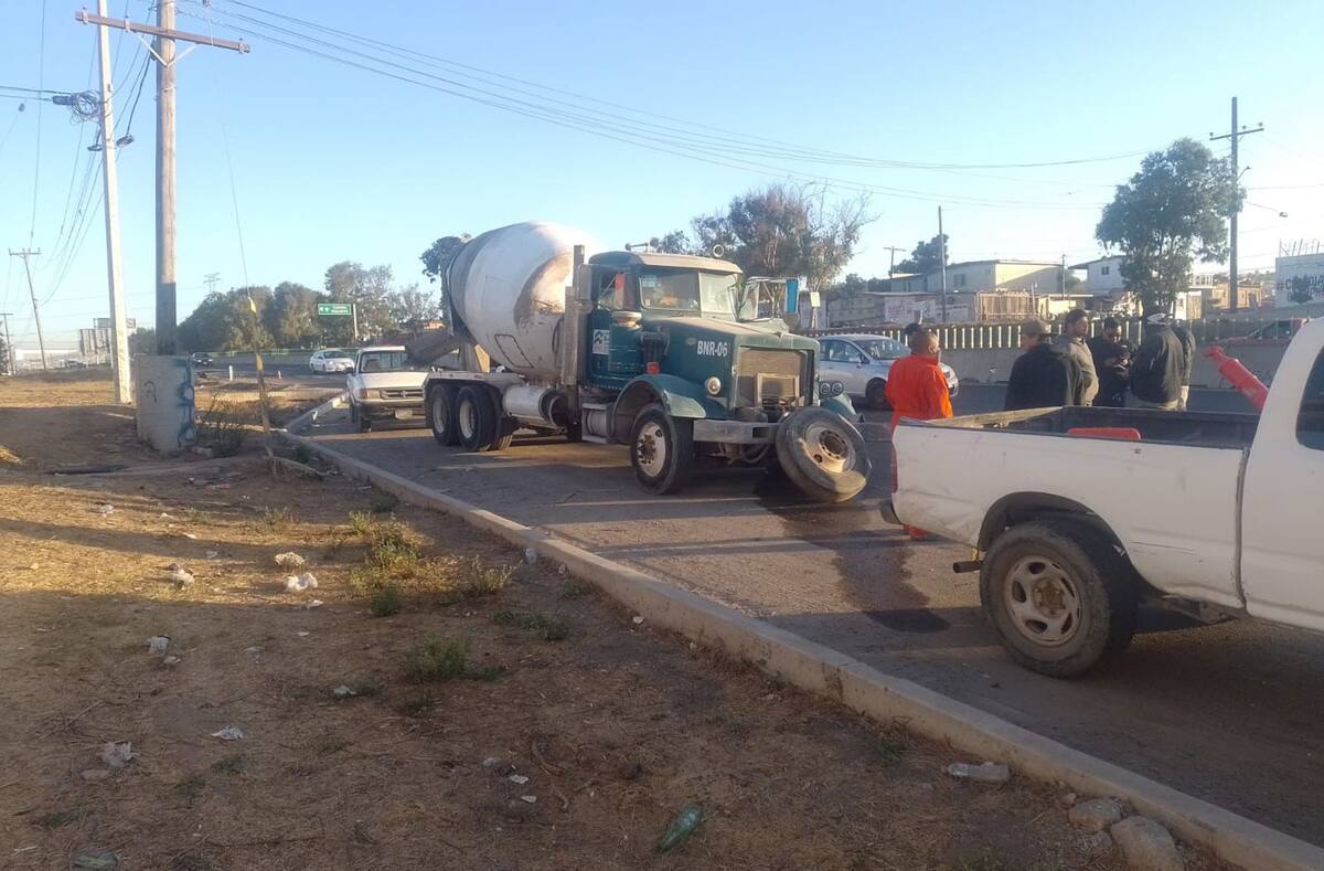 El accidente tuvo lugar hacia las 8:00 horas a la altura del puente Machado.