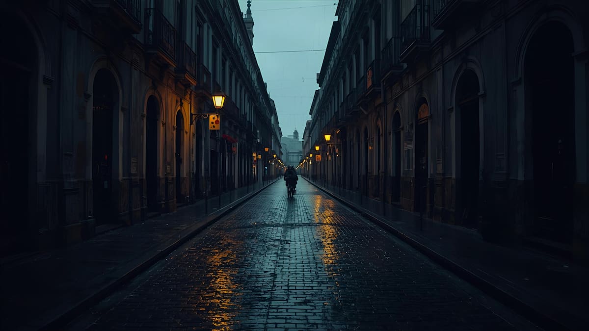 La masa de aire ártica asociada al frente provocará el descenso de temperatura desde el amanecer del domingo.