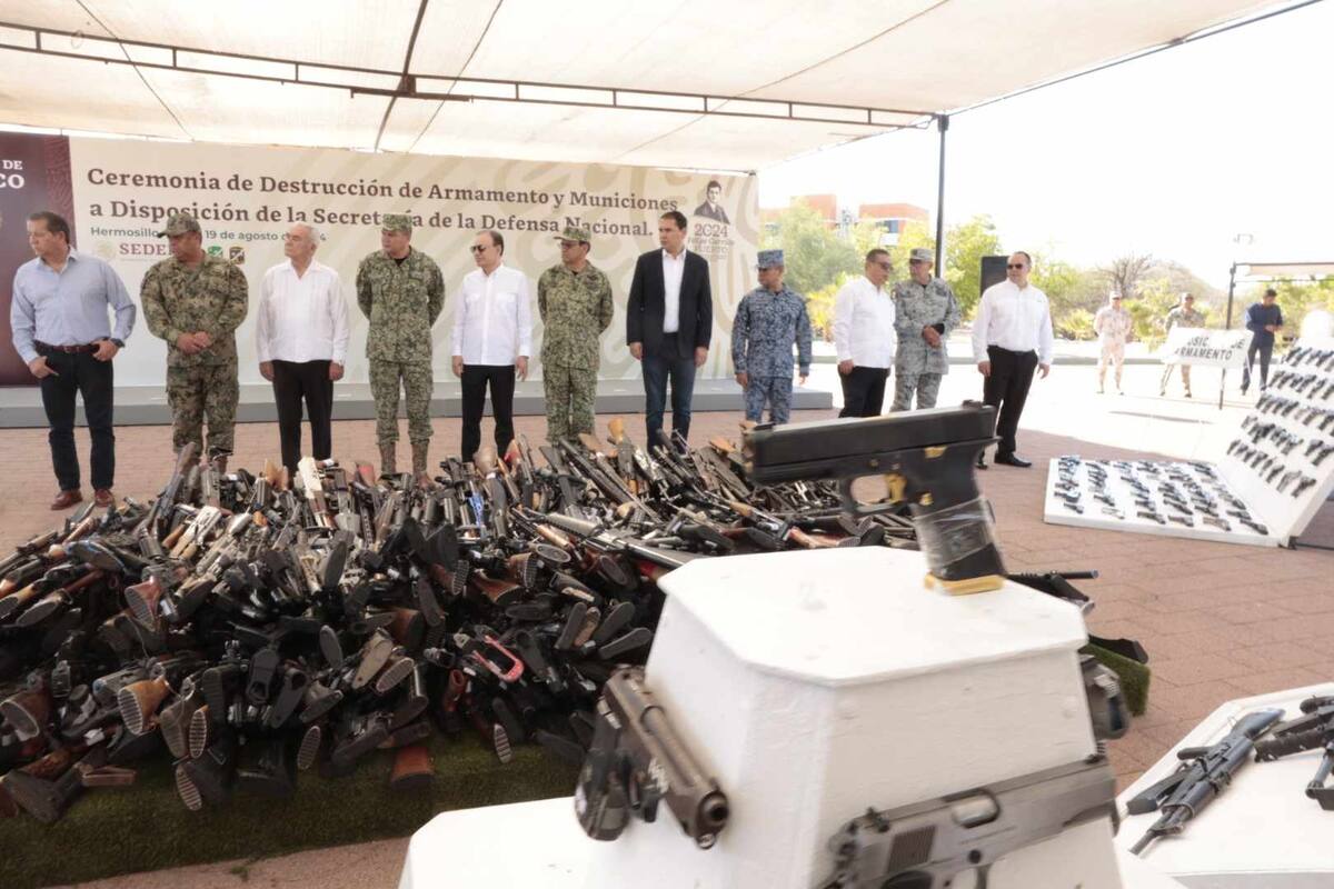 Destruyen más de 500 armas decomisadas en Sonora en ceremonia militar