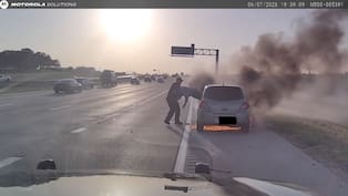 El policía que desafió el fuego para salvar una vida