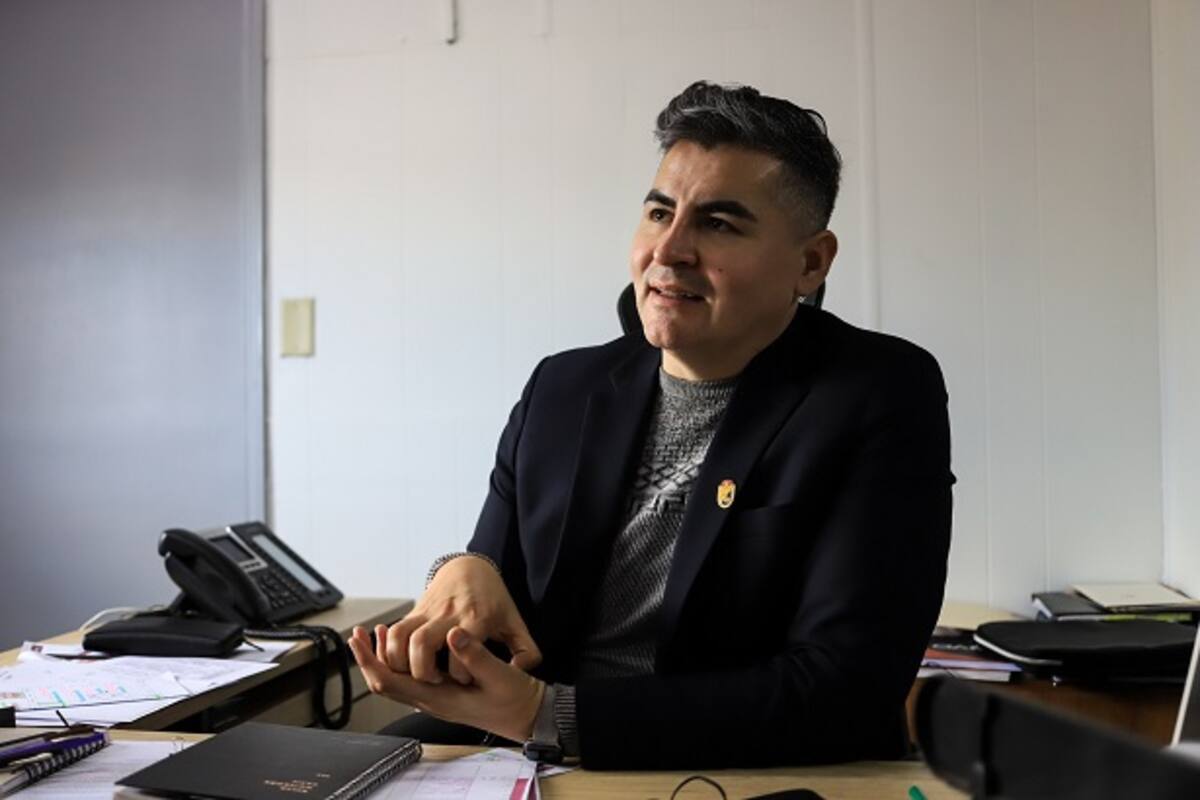 Sancionan a exdirector del FEX mientras continúa la investigación