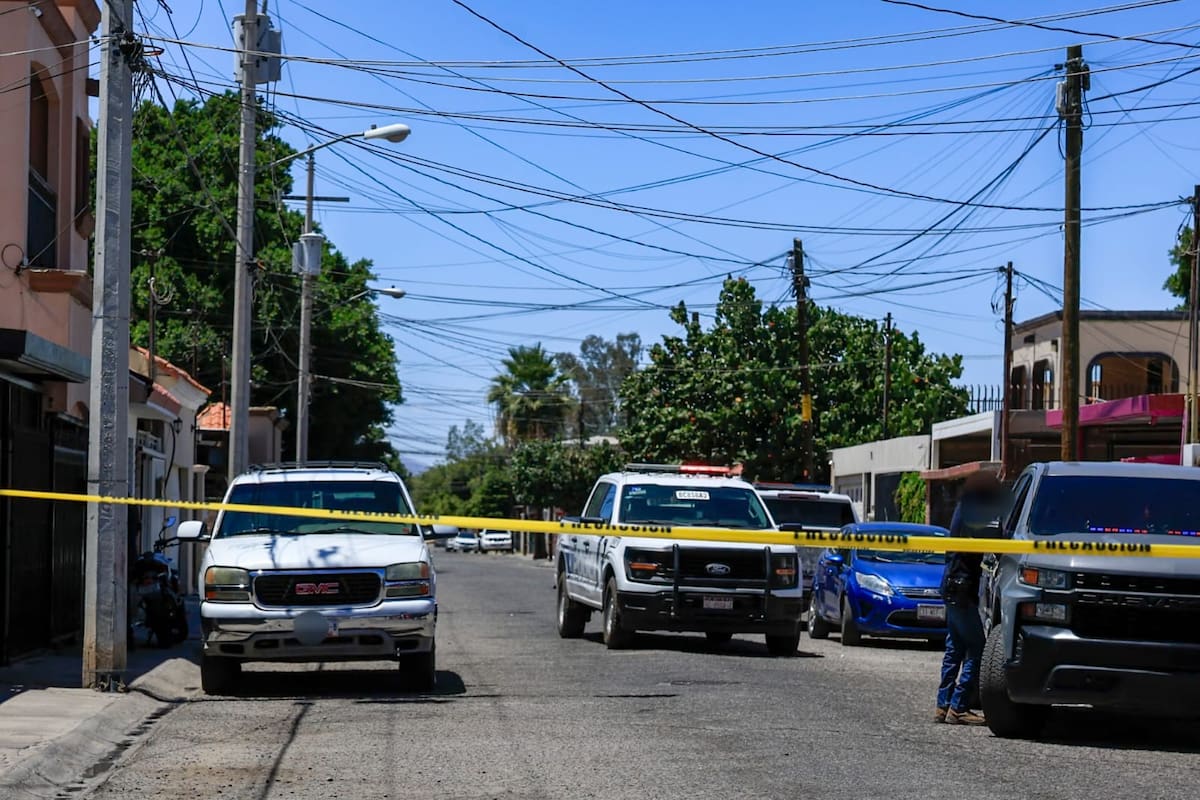 Se enfrentan a balazos en Villa Colonial y dos terminan heridos