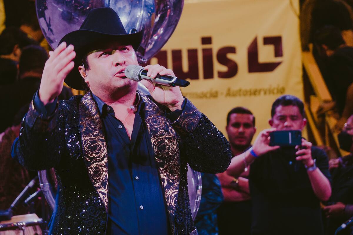 Julión Álvarez llegará a Tijuana