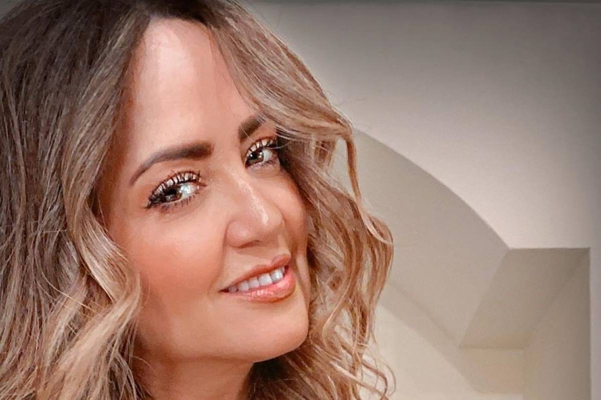 Andrea Legarreta y su look mexicano contemporáneo