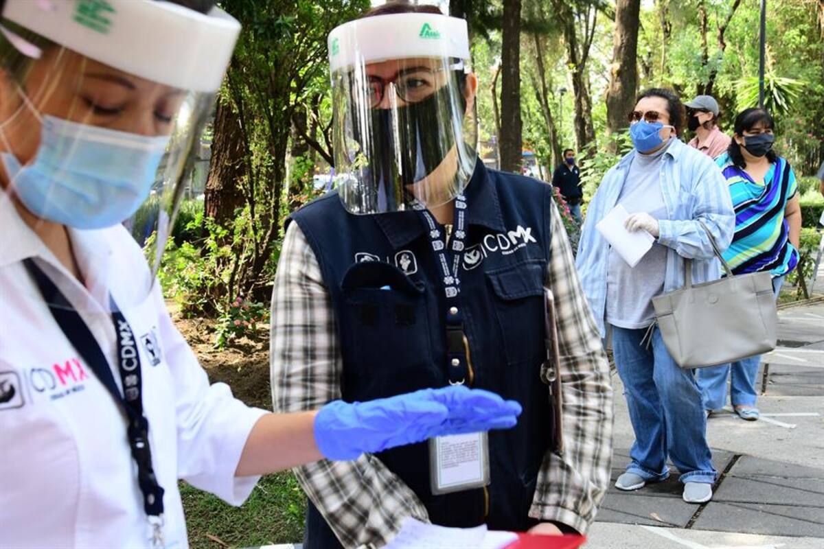 Mil 129 pruebas Covid fueron aplicadas durante el primer día de operación de quioscos en CDMX: Sedesa