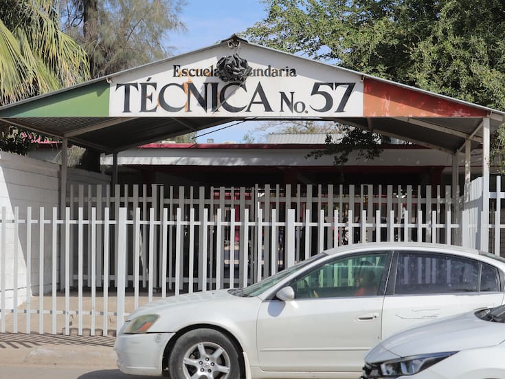 Falsa alarma en secundaria de Hermosillo: policía investiga reporte de menor con arma blanca