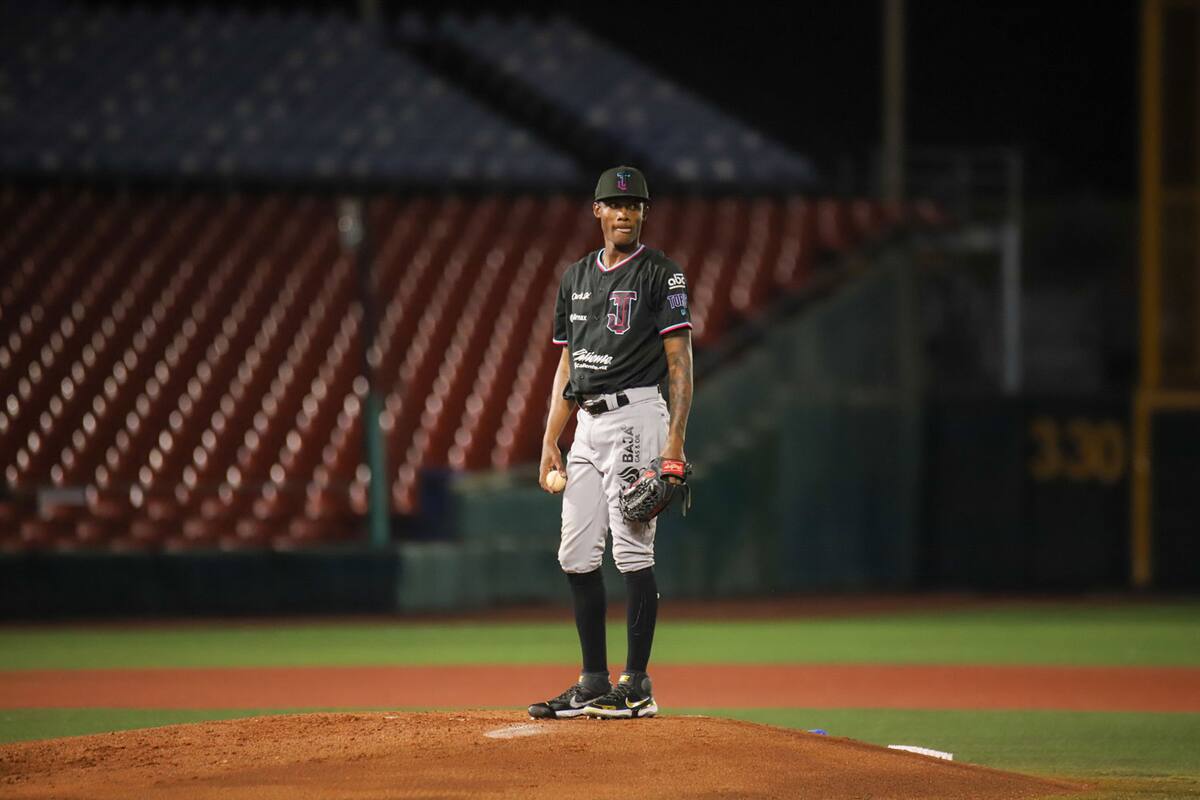 Phillips Valdez hizo su tercera apertura de la naciente temporada y salió sin decisión luego de cuatro entradas y dos tercios.