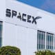 Muere trabajador en planta de SpaceX en Texas, autoridades de Estados Unidos investigan fallas de seguridad en Starbase, la base espacial de Elon Musk