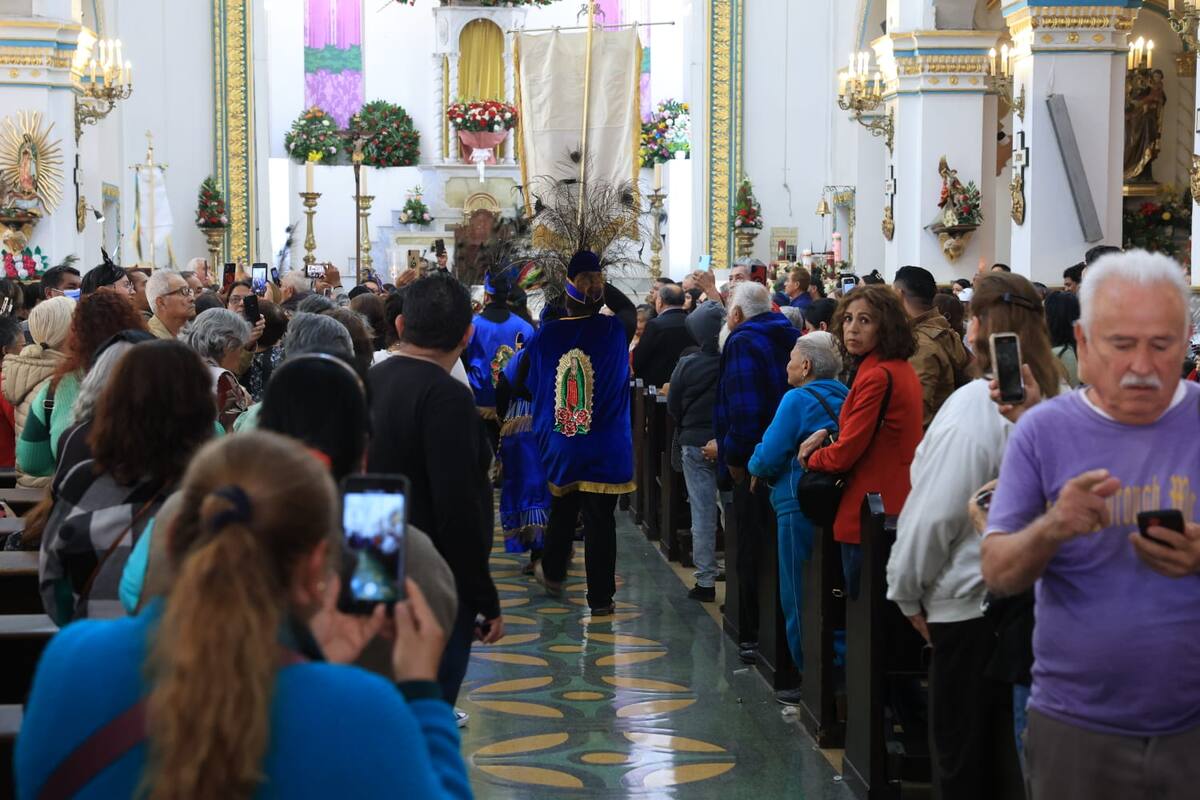 Fieles llenan Santuario para celebrar a la Virgen de Guadalupe en Tijuana