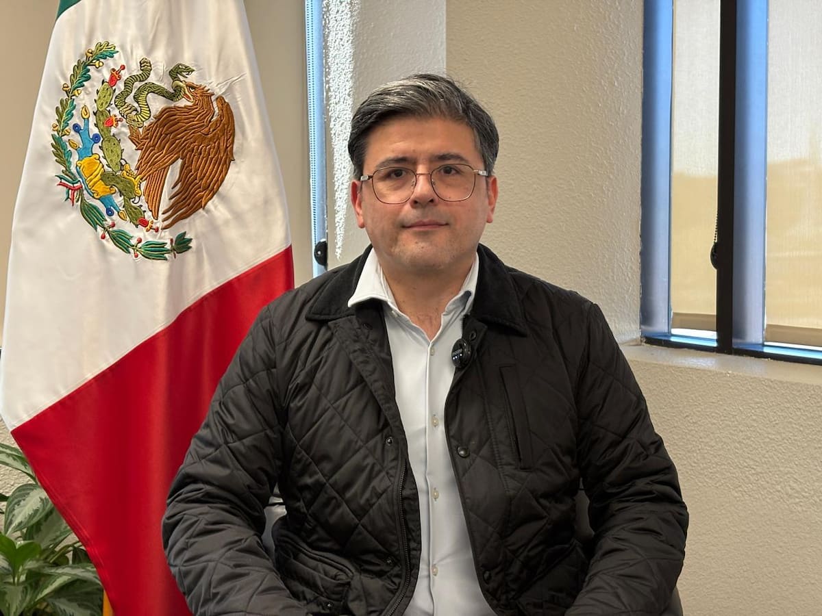 Jorge Mendoza Yescas, cónsul de México en Phoenix, informó que el consulado brinda atención diaria a connacionales en Arizona.