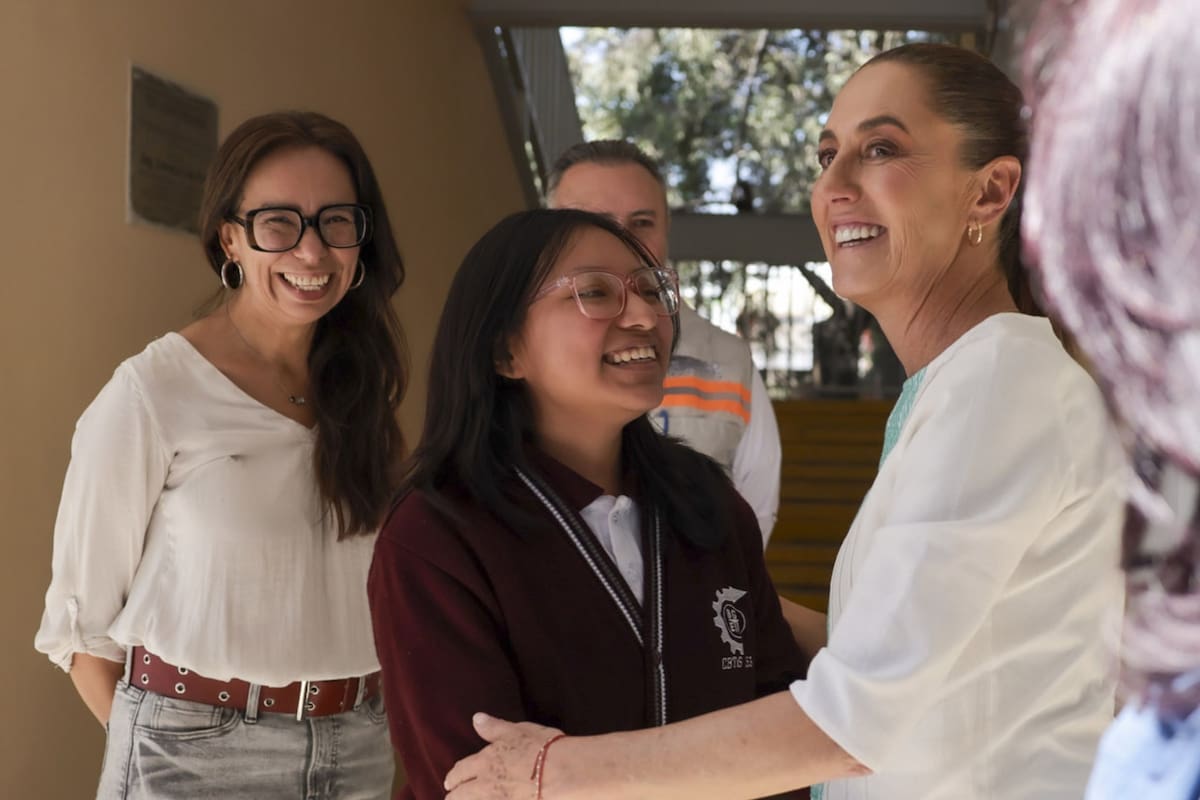 SEP crea nuevo bachillerato para jóvenes que no quieren pasar muchas horas en el aula: tendrá clases más cortas, beca Benito Juárez, tutores y 30 mil nuevos lugares para quienes dejaron la escuela y buscan terminar sus estudios
