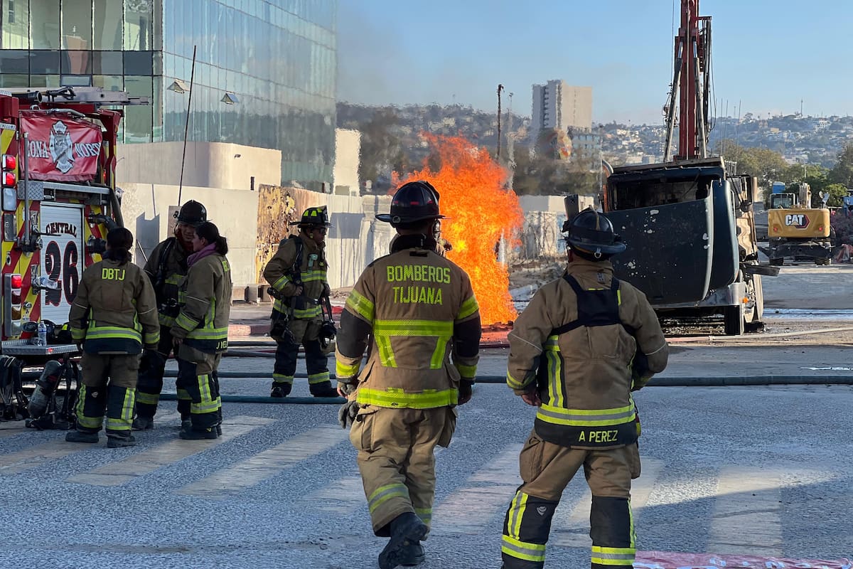 Buscan bomberos mejoras laborales