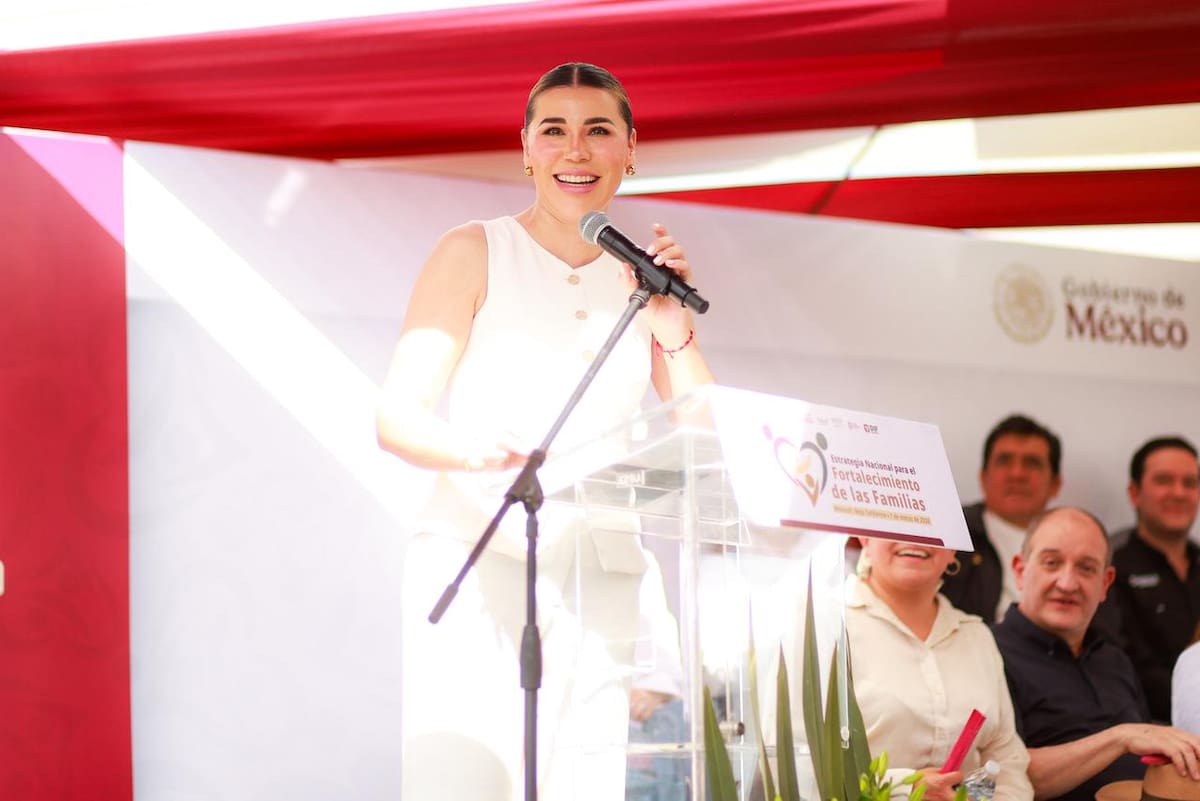 Firman convenio DIF Nacional, DIF estatal y UABC para diplomado en derechos de la niñez. Foto: Cortesía