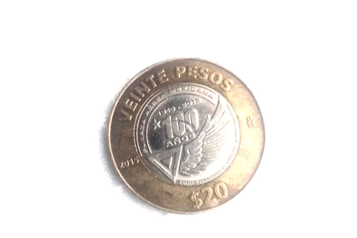 Moneda conmemorativa de 100 años de la Fuerza Aérea Mexicana está siendo vendida por 17 mil pesos