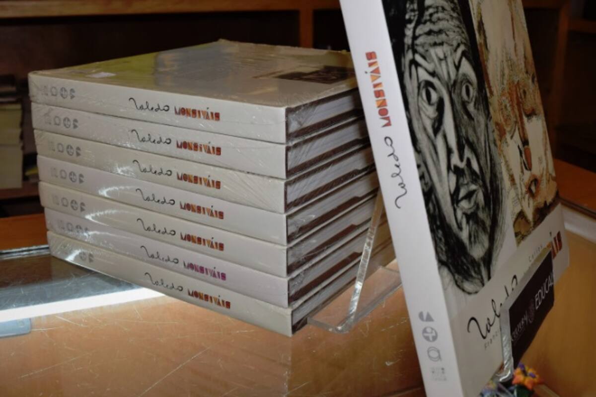 Ofrece librería Educal-FCE catálogo de la exposición Toledo-Monsiváis