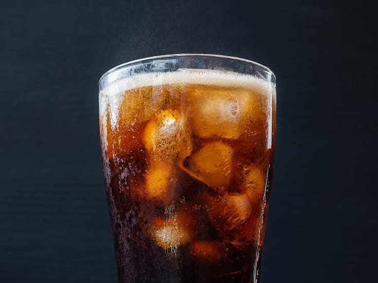 Con o sin azúcar: Estudios advierten que el peligro del consumo frecuente de refrescos va más allá de la diabetes, causando posible afectación a diferentes órganos del cuerpo
