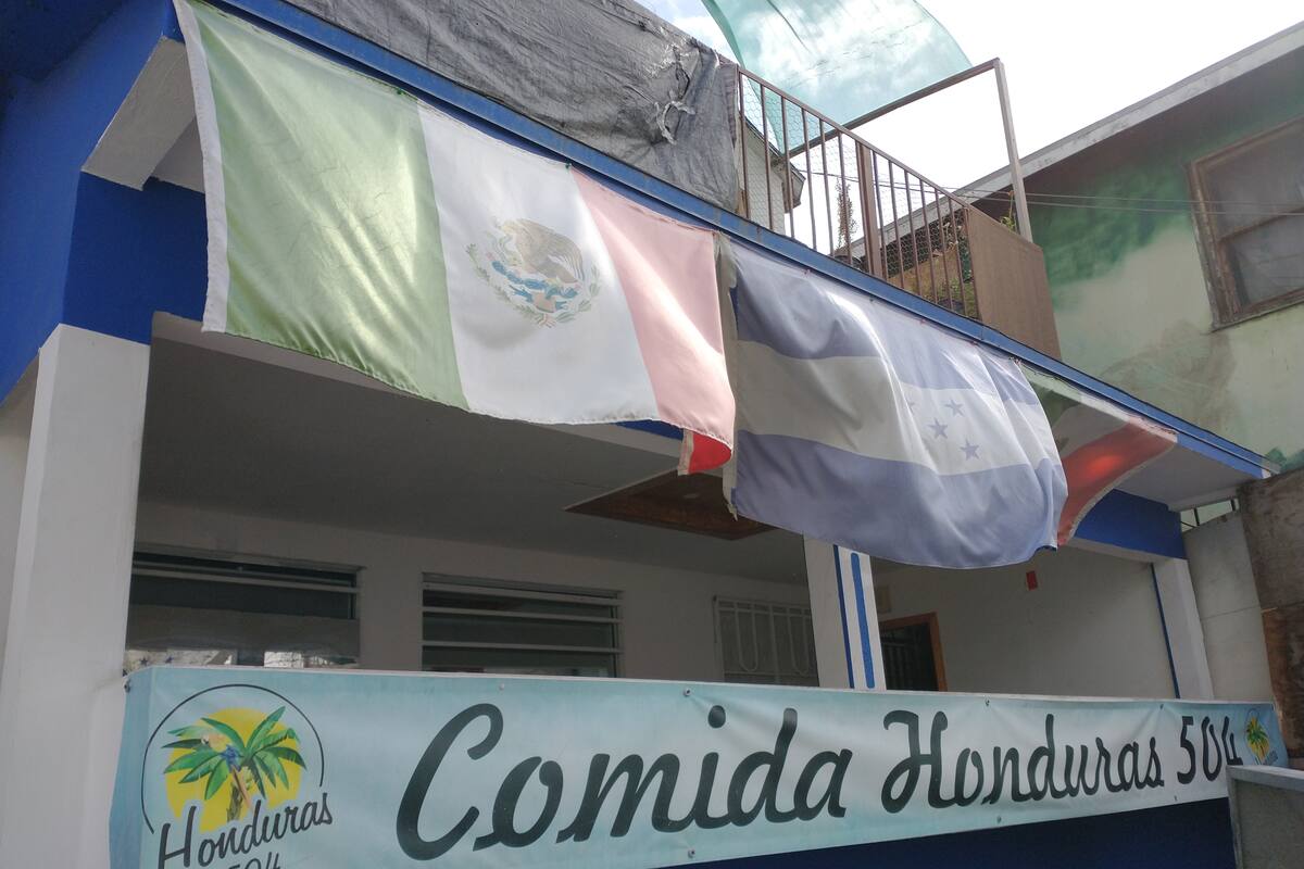 Hondureños en Tijuana realizan colecta para damnificados
