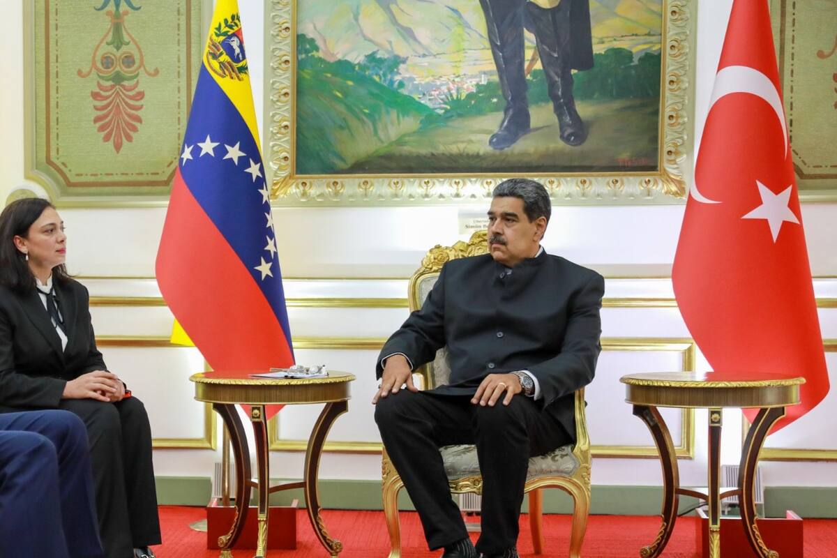 Nicolás Maduro rechaza la “campaña tremenda” contra AMLO “desde Estados Unidos”
