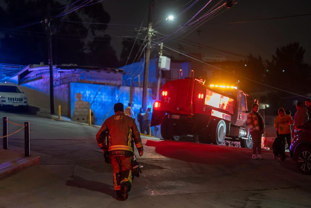 Los elementos acudieron al lugar y no se reportaron personas lesionadas. Foto: Border zoom