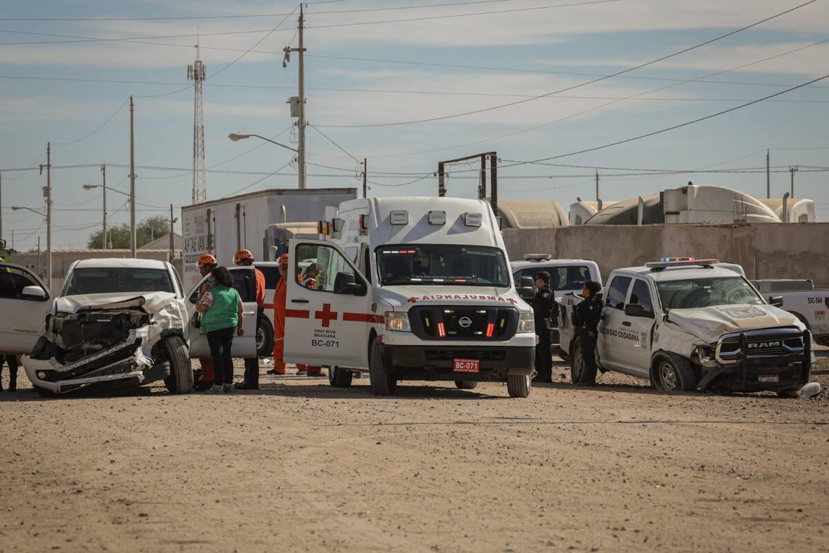 Provoca FESC choque en EL Oasis, hay una ciudadana herida