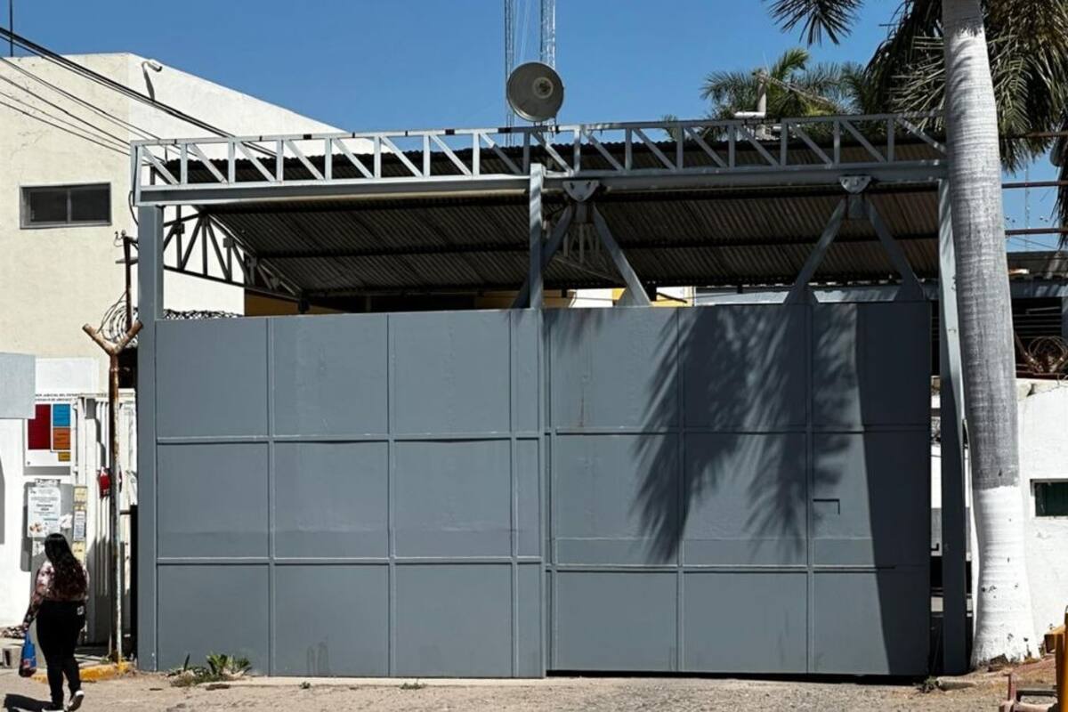Confiscan armas, droga y celulares en penal de Culiacán tras reporte de riña