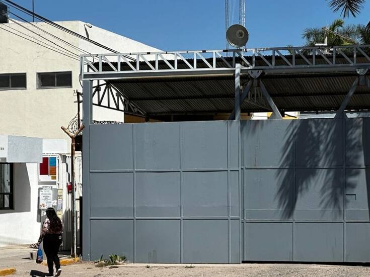 Confiscan armas, droga y celulares en penal de Culiacán tras reporte de riña