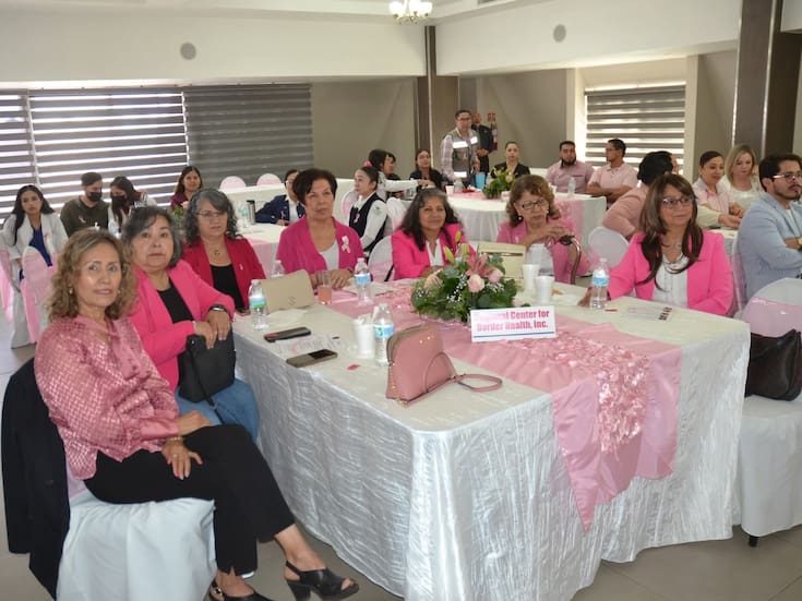 Promueven apoyo emocional a pacientes con cáncer en el Té Rosa Binacional