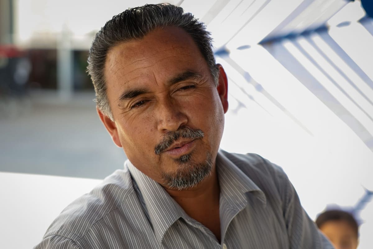 31 años vendiendo pirulines bajo el calor de Mexicali; la historia de “El Jerry”, el vendedor que se convirtió en un personaje querido por generaciones